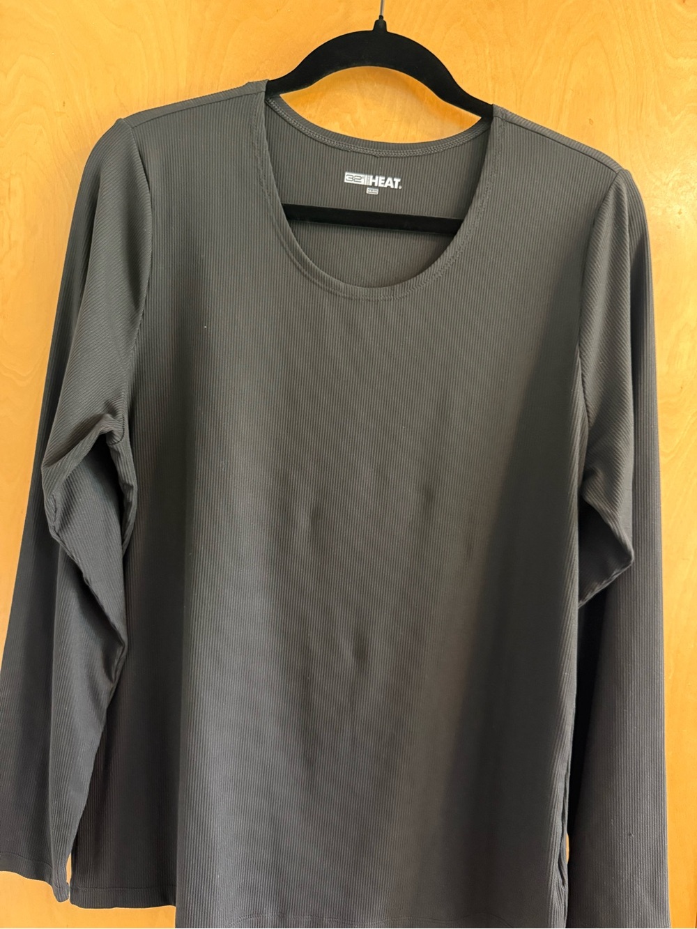 32 Degrees Women's Long Sleeve Scoop Neck Top - Black